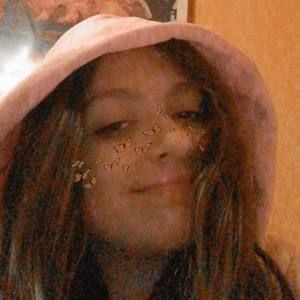 Meet your Posher, Maya